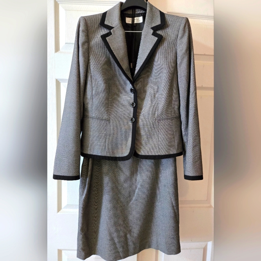 Business Suit with Skirt